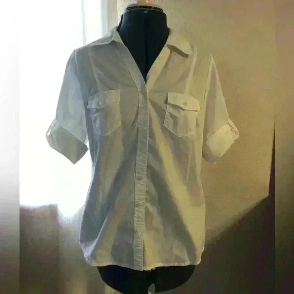 St John's Bay 3/4 Sleeve White Button Down Career Shirt Women Medium Petite - Picture 2 of 8